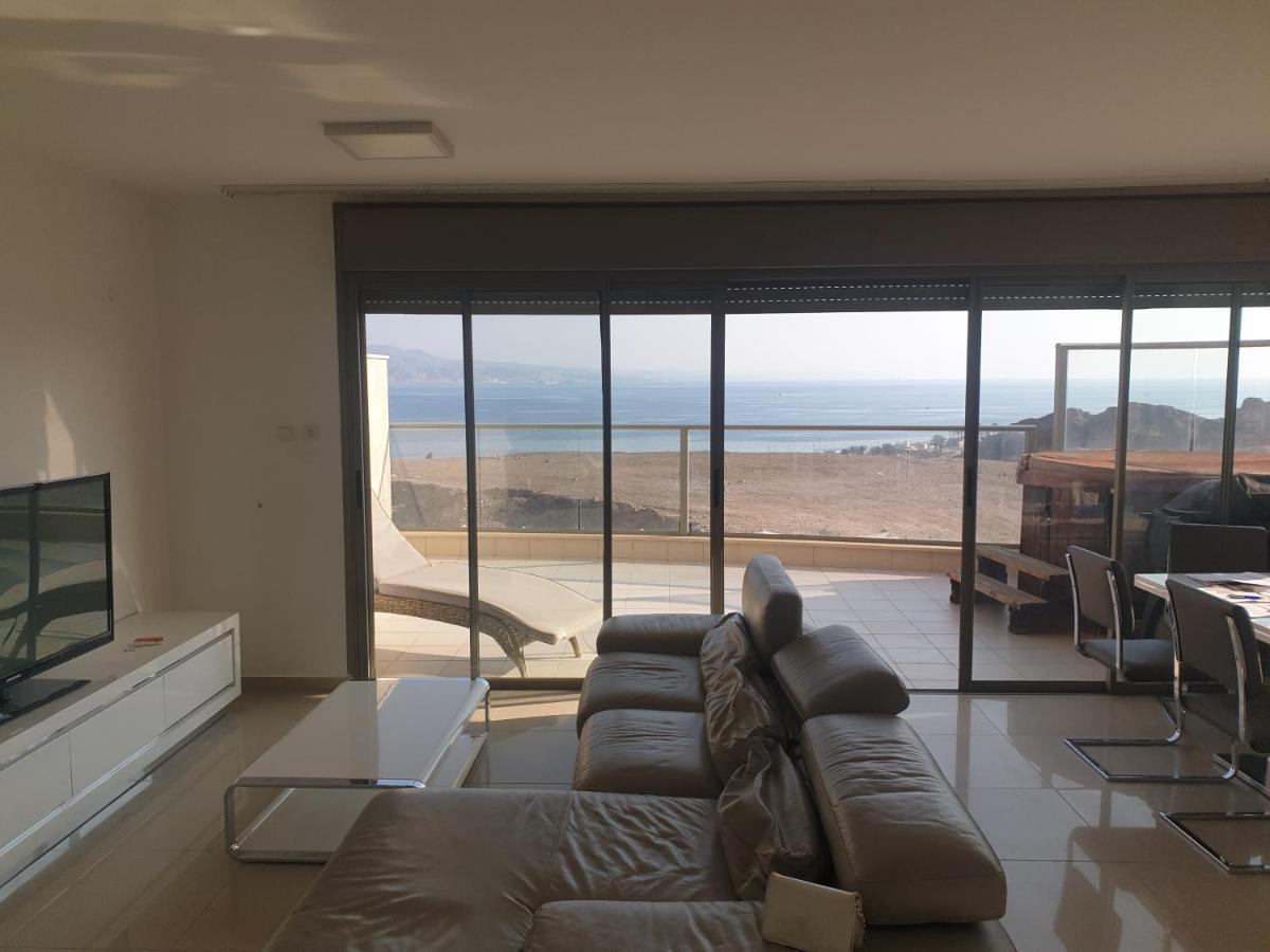 Luxury Exclusive Top Class Apartment On The Sea With Best Sea View And Jacuzzi רק למשפחות !!!! Eilat Buitenkant foto